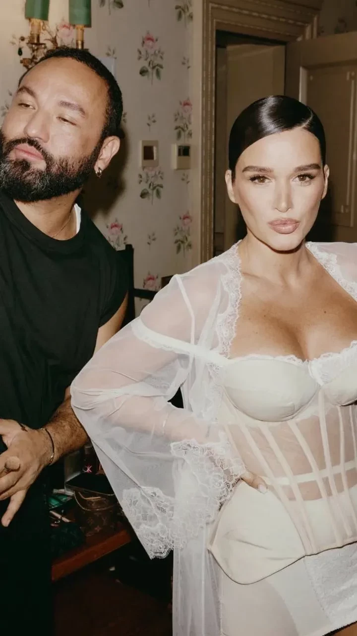 Фотосессия в нижнем белье, утро невесты и макияж от Сердара Камбарова: Ксения Бородина показала, как готовилась к свадьбе