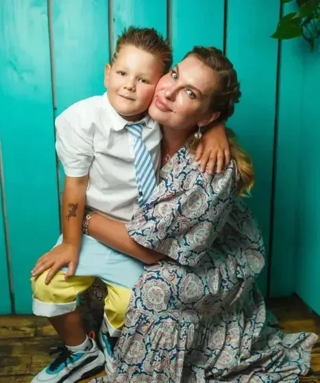 Бывшая жена Марата Башарова, которую он избивал, добилась в суде алиментов на ребёнка