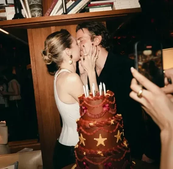 Брэдли Купер сделал предложение Джиджи Хадид