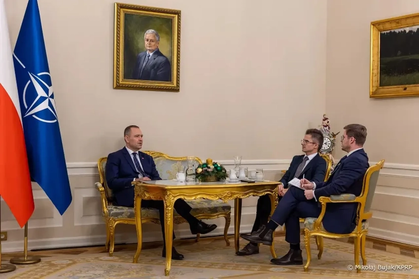 Навроцкий обижен на Зеленского и на отсутствие Польши за столом переговоров