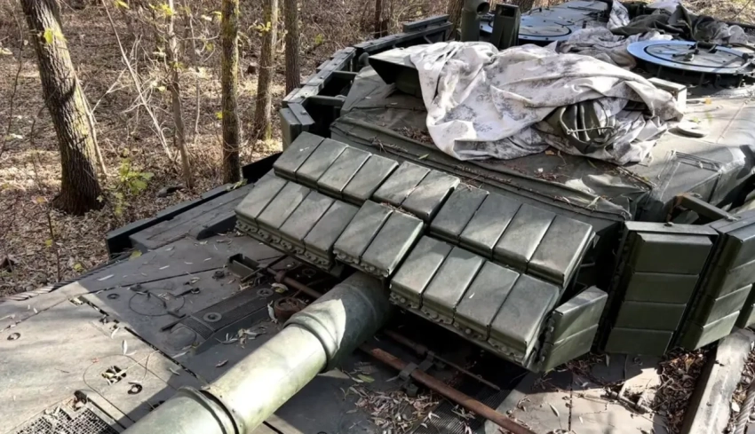 Показано поражение FPV-дронами очередного немецкого танка Leopard 1A5 ВСУ