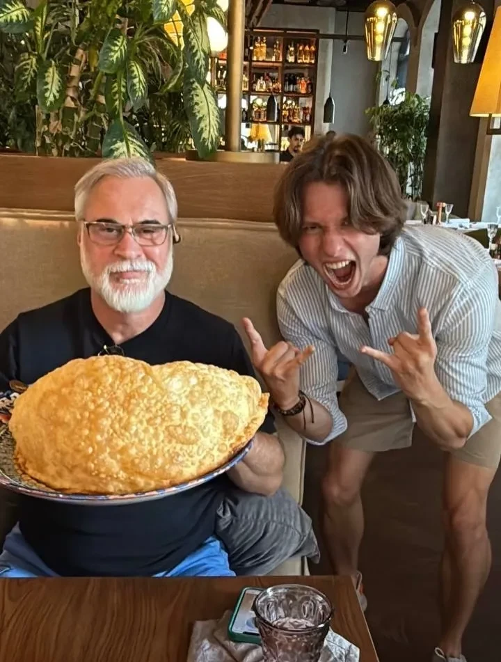 Альбина Джанабаева показала редкие фото с мужем Валерием Меладзе и их детьми