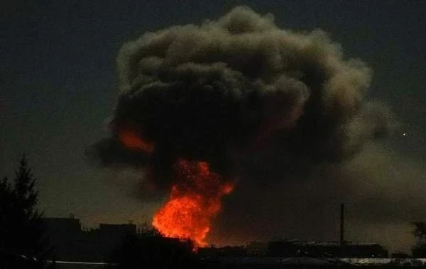 Мощные взрывы прогремели Днепропетровске, Николаеве, Харькове: новая волна ударов по Украине, подробности на 27 февраля