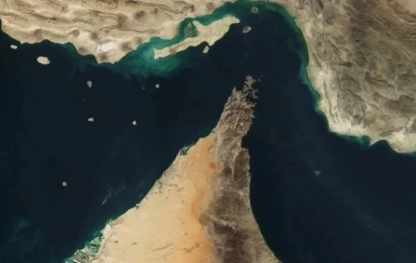 КСИР рассказал, каким странам может быть открыт проход через Ормузский пролив